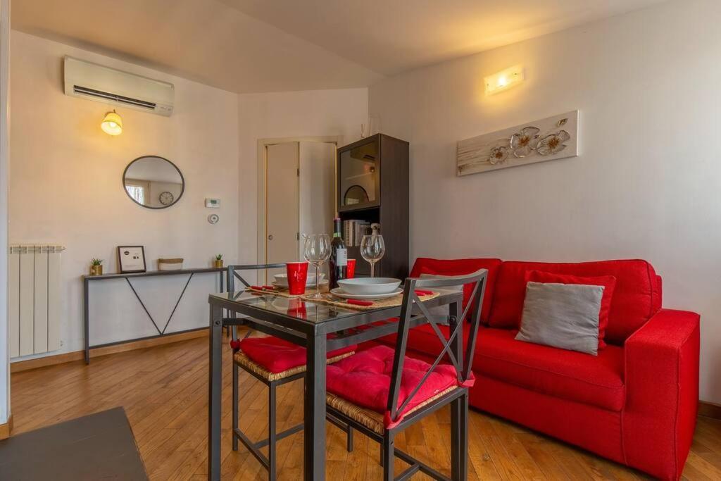 Unique & Strategic Flat, 50M From M4 Station Lägenhet Milano Exteriör bild