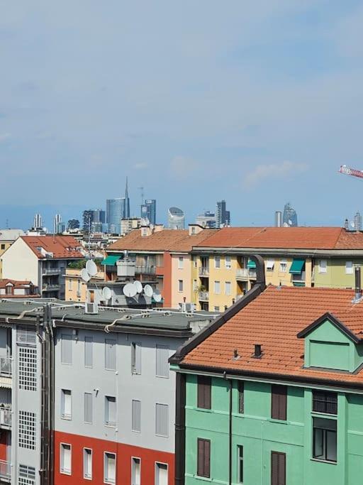 Unique & Strategic Flat, 50M From M4 Station Lägenhet Milano Exteriör bild