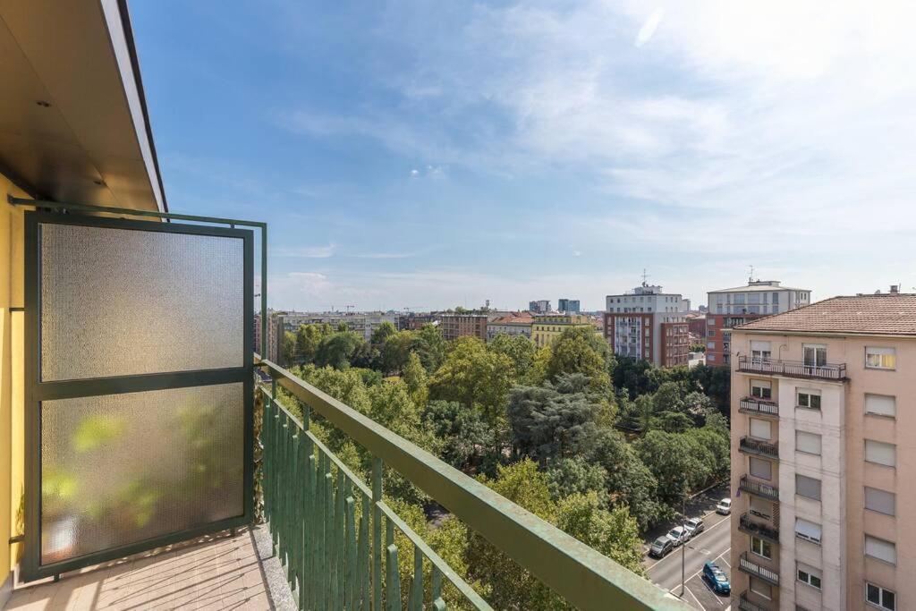 Unique & Strategic Flat, 50M From M4 Station Lägenhet Milano Exteriör bild